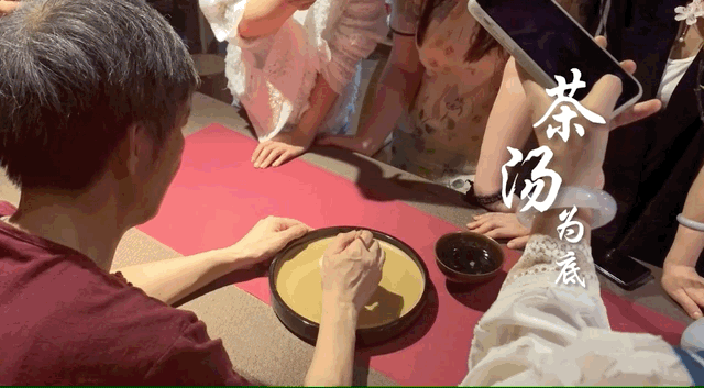茶百戏制作步骤.gif 图片