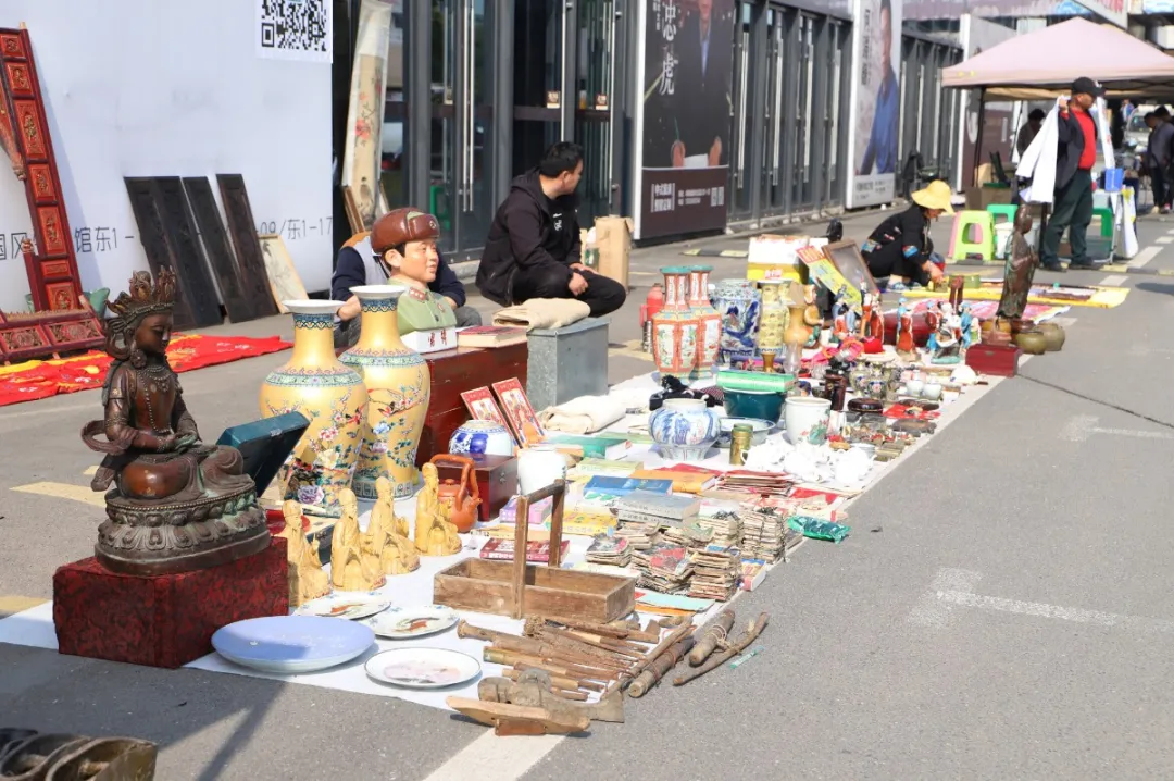 国风古玩早市,邀请您前来鉴赏淘宝捡漏